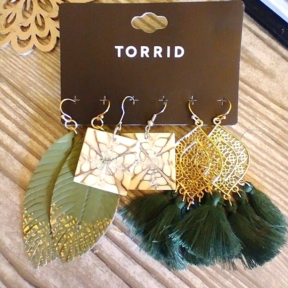 torrid Jewelry - 3 pack Torrid feather & tassle Earrings